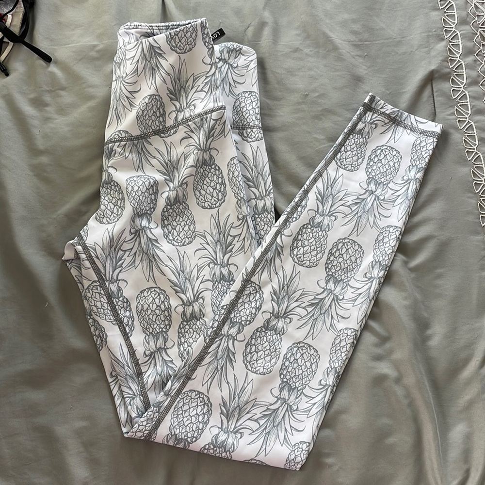 Love fitness pineapple leggings
